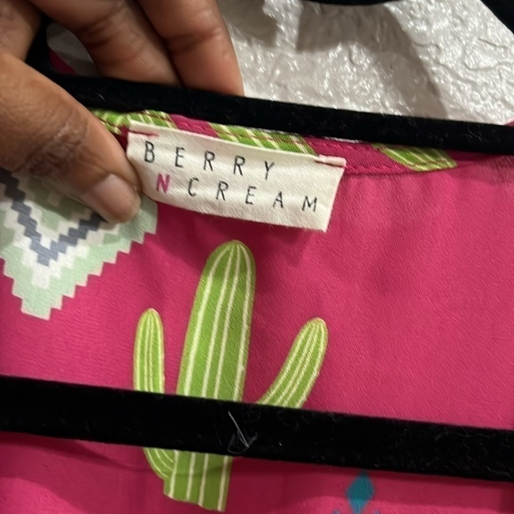 Berry N Cream Pink Cactus print Kimono Size Medium - Picture 3 of 8